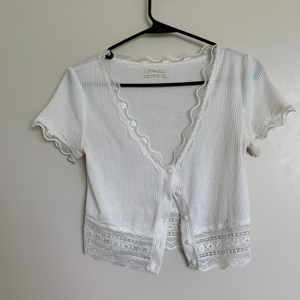 American Eagle lace button up crop top